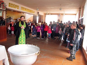 Миссионерский бросок и разрушенный храм Святой Троицы в селе Мохнатый лог (видео)