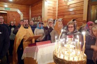 Рождественская служба в храме во имя  великомученика Пантелеимона в санатории «Краснозерский»