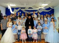 Подарки на Рождество Христово  для детей-сирот.