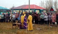Освящение купола и креста для нового храма в селе Хорошем