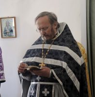 Епископ Филипп поздравил протоиерея Александра Лупарева с Днем рождения