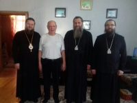 Дружественный визит архиепископа Артемия и архиепископа Матфея в Карасукскую епархию