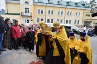В Новосибирск доставлены мощи святителя Луки Симферопольского и Крымского