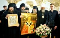 Архиереи Новосибирской митрополии поздравили Святейшего Патриарха Кирилла с 10-летием его интронизации