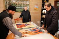 Рабочая встреча Александра Аксененко и епископа Филиппа в Ордынском районе.