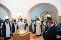 Митрополит Никодим совершил панихиду в День памяти жертв политических репрессий