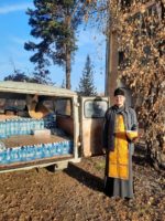 Освящение машины и гуманитарного груза в зону СВО в р. п. Ордынское