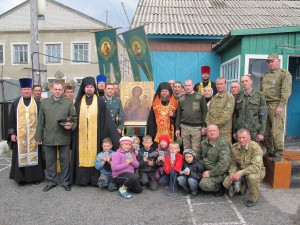В Карасукской епархии епископа Филиппа и духовенство окружили пограничники