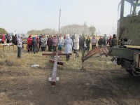Установлен поклонный крест на въезде в с. Ирбизино и с. Крыловку Карасукского района    