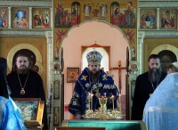 Дружественный визит  трёх епископов в Михаило-Архангельский  монастырь с. Малоирменки
