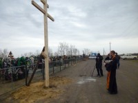 Ещё один поклонный крест установлен в г. Карасуке