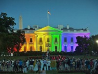 «Вот и последнее падение… Очень жаль Америку!». Простые американцы о легализации «гей-браков»