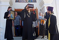 День Усекновения  главы Иоанна Предтечи и завершение крестного хода со святынями  свт.  Спиридона Тримифунтского