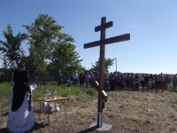Освящение креста в д. Нестеровке Карасукского района