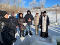 Освящение крещенской купели на р. Карасуке в р.п. Краснозерское